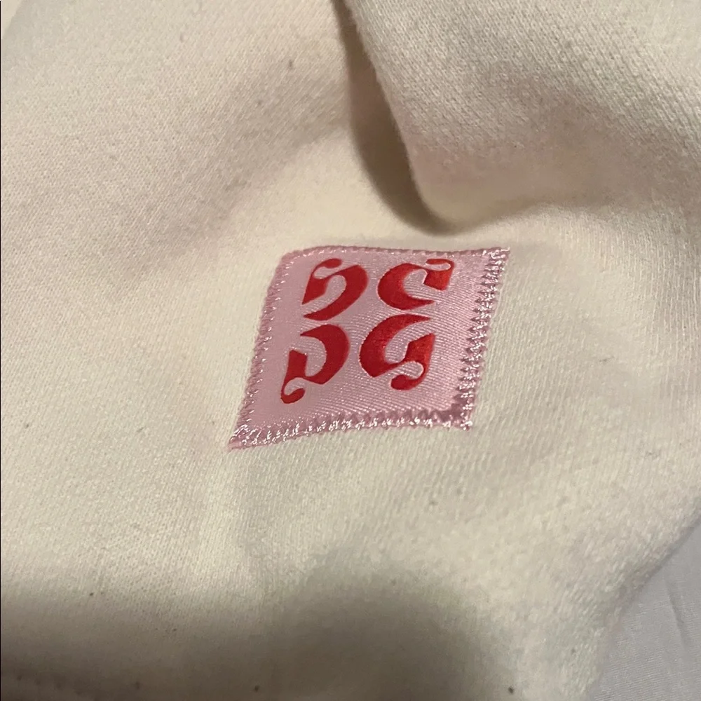 Glossier Beige Pullover with Logo limited edition - Picture 4 of 5